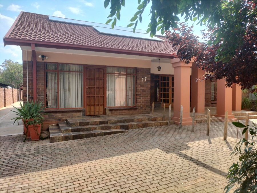 3 Bedroom Property for Sale in Adamayview North West